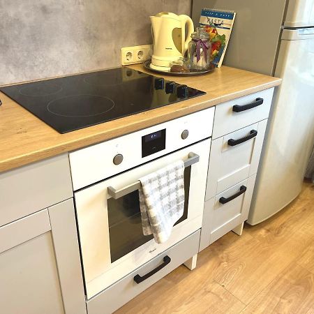Cozy Home Apartment Lielvardes, Free Parking, Self Check-In Rīga Exterior foto